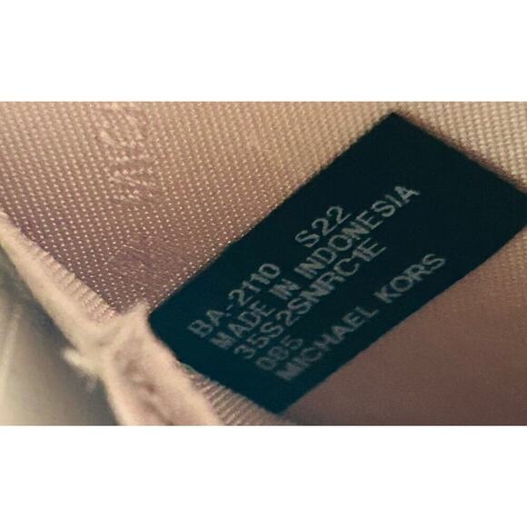 Michael Kors White Crossbody Serena Croc Embossed Small Circle Wedding Handbag - Picture 5 of 16